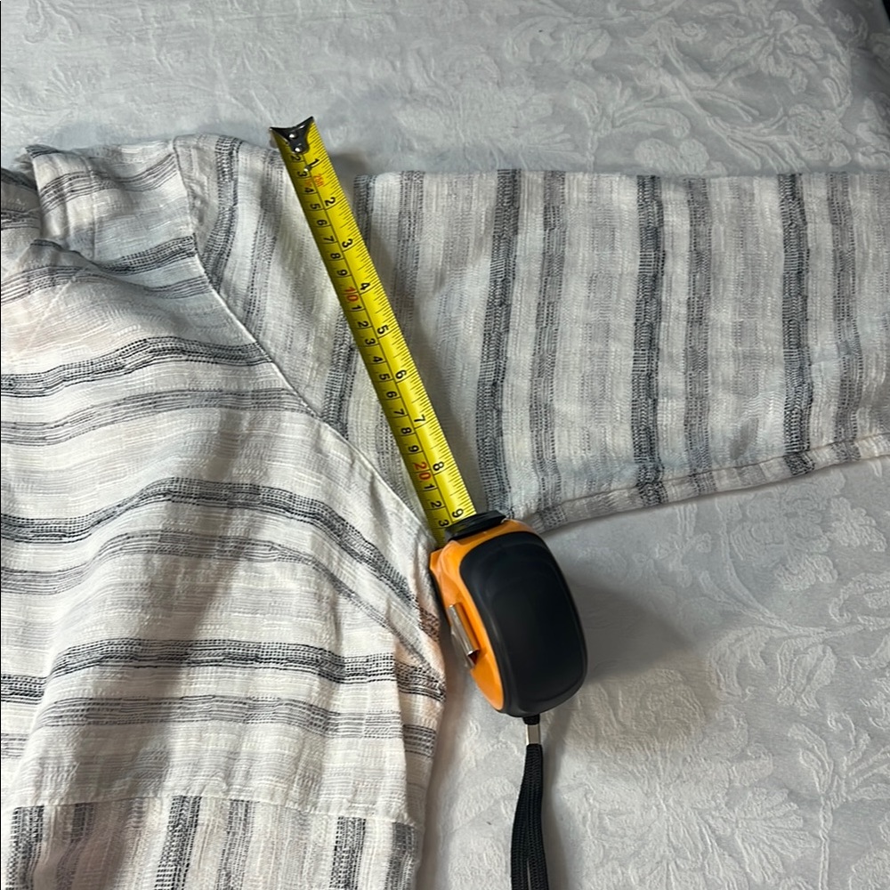 Striped Button-Down Tunic - Picture 5 of 6